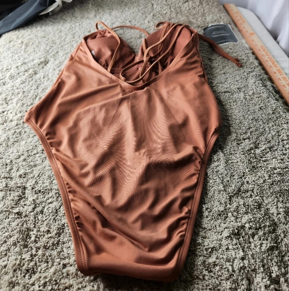 Women's X-Back Scoop Neck Medium Coverage 1 Piece Swimsuit - Shade & Shore - M
